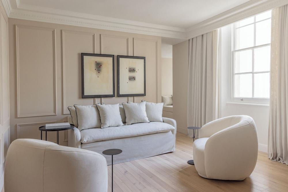 The Caesar Hotel Room Type - Suite
