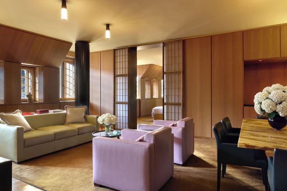 Hotel Cafe Royal, London Room Type - Suite (Oscar)