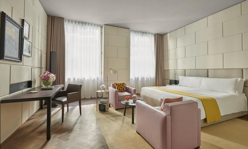 Hotel Cafe Royal, London Room Type - Deluxe Room (Grand)