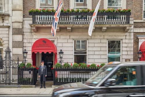 The Chesterfield Mayfair - Tap to explore photos