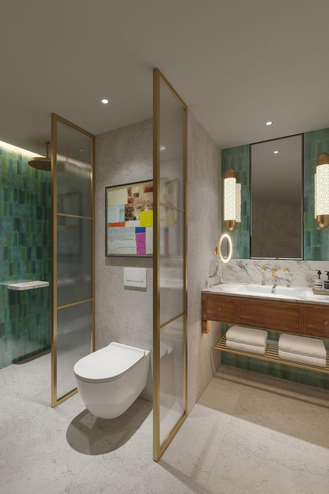 Hyde & Seek, London Hyde Park, a Tribute Portfolio Hotel - Tap to explore photos
