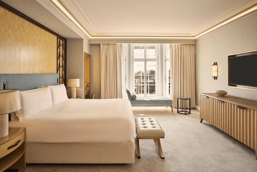 Claridge’s, Maybourne Room Type - Two bedroom Claridge's Suite Claridge’s, Maybourne Room Type - Two bedroom Claridge's Suite