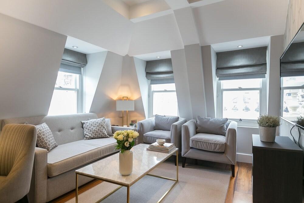 Chilworth Court Room Type - Standard Apartment, 2 Bedrooms Chilworth Court Room Type - Standard Apartment, 2 Bedrooms