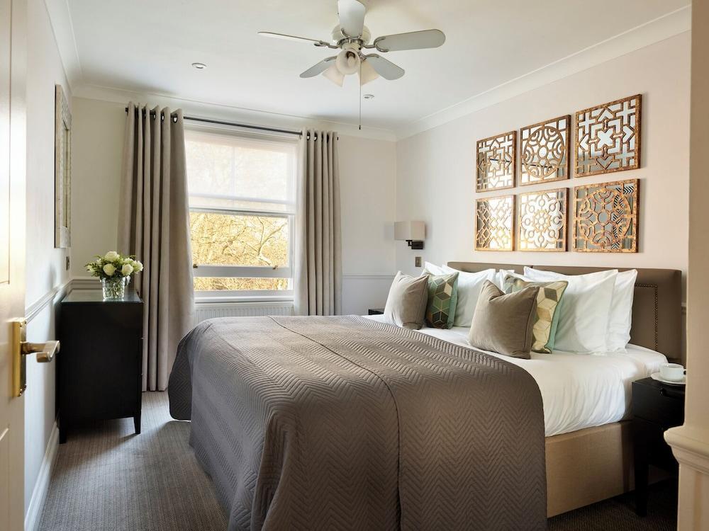 Collingham Serviced Apartments Room Type - Two Bedroom, one Bathroom Apartment Collingham Serviced Apartments Room Type - Two Bedroom, one Bathroom Apartment
