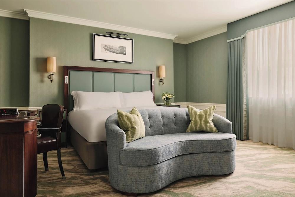 The Connaught, Maybourne Room Type - Courtyard Deluxe Room