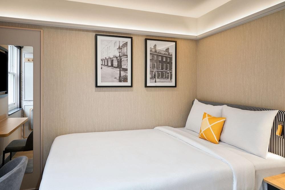 Four Points Flex by Sheraton London Euston Room Type - Room, 1 Double Bed, Corner (Corner 11sqm)