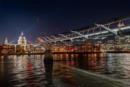 Hyatt Regency London Blackfriars - Tap to explore photos