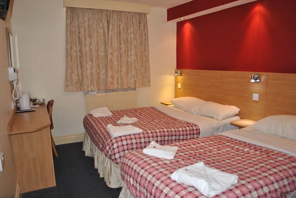 Carlton Hotel Room Type - Triple Room
