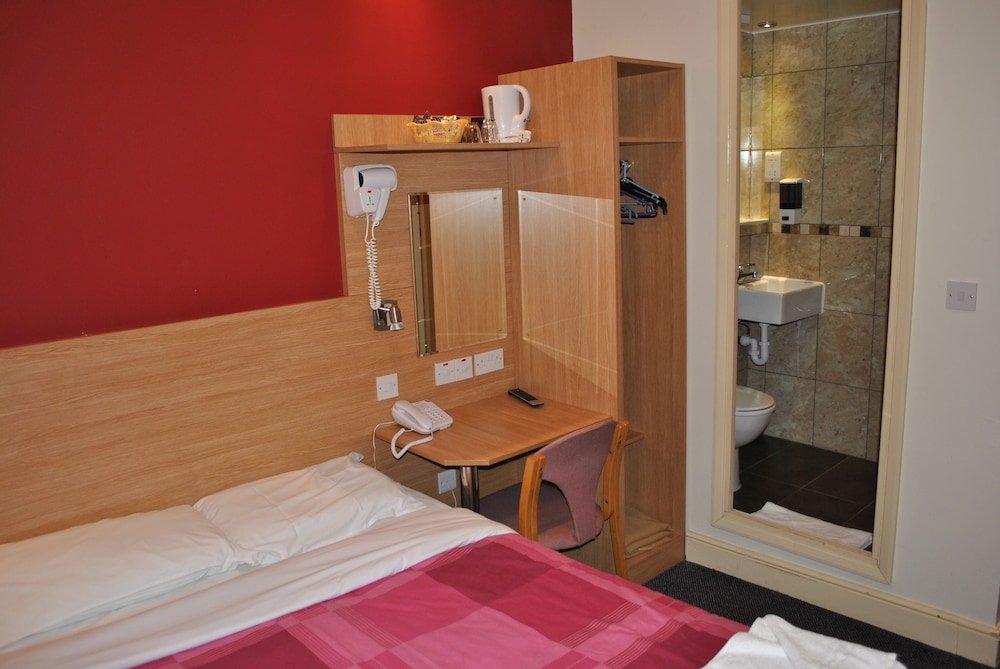 Carlton Hotel Room Type - Double Room