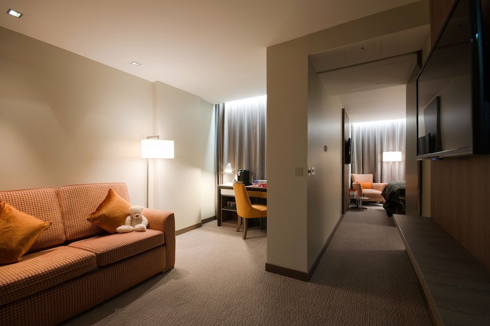 Clayton Hotel Chiswick Room Type - Executive Family Room Clayton Hotel Chiswick Room Type - Executive Family Room