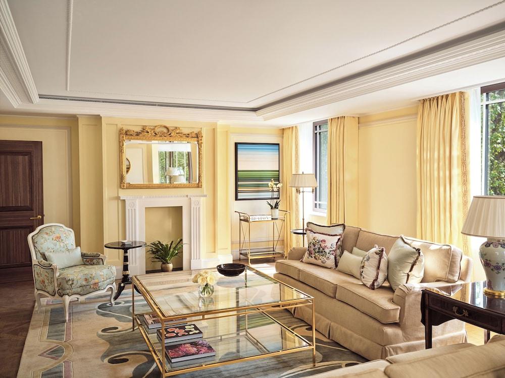 The Dorchester Room Type - Suite (Dorchester)