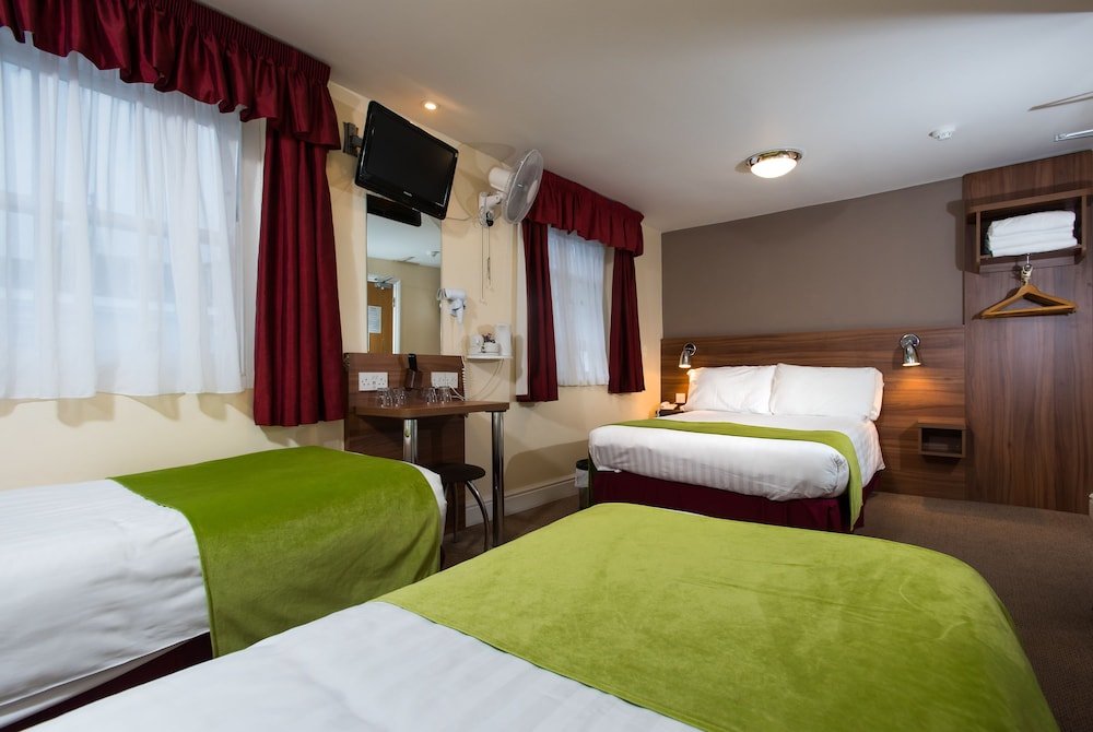 Dover Hotel London Room Type - Quad Room