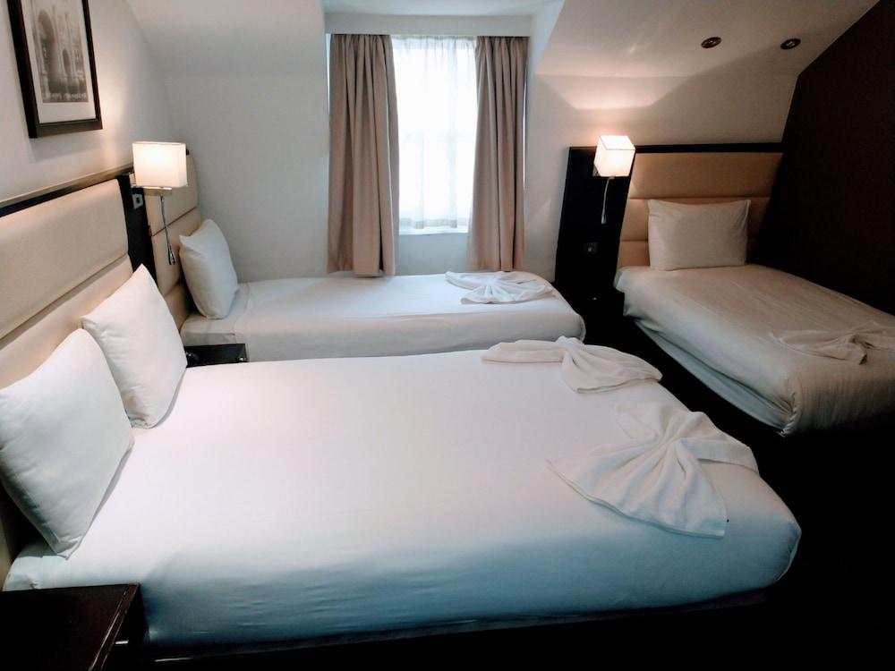 Edward Hotel Paddington Room Type - Family Room