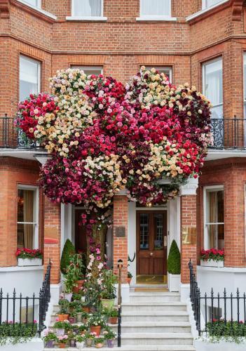 The Egerton House Hotel - Tap to explore photos