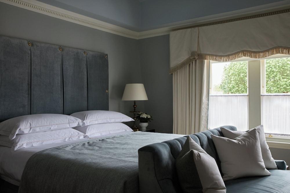 The Egerton House Hotel Room Type - Studio Suite