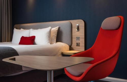 Holiday Inn Express London - Greenwich - Tap to explore photos