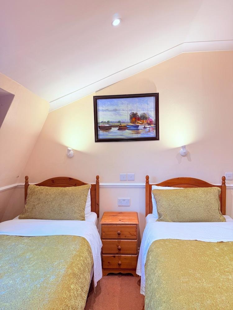 Europa House Hotel Room Type - Standard Twin Room