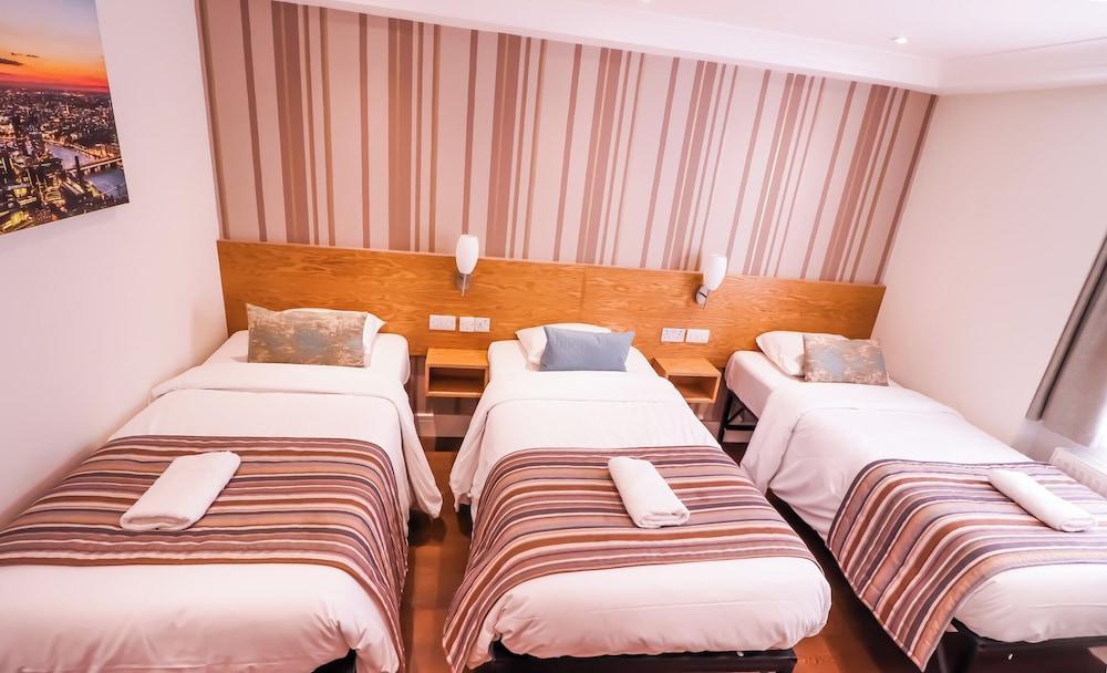 The Fairway Hotel Room Type - Triple Room
