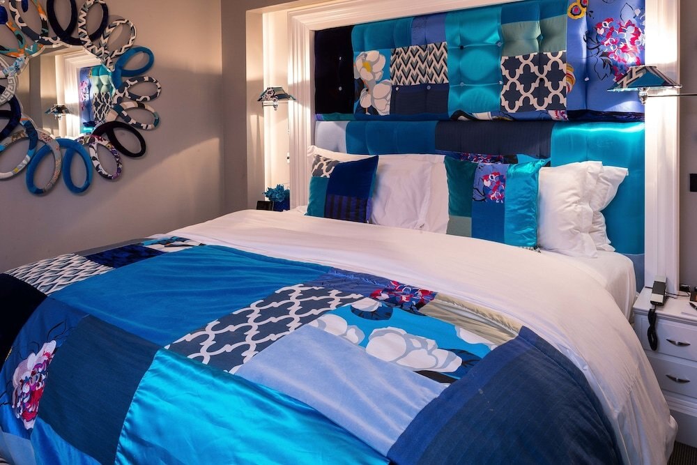 The Exhibitionist Hotel Room Type - Squint Penthouse