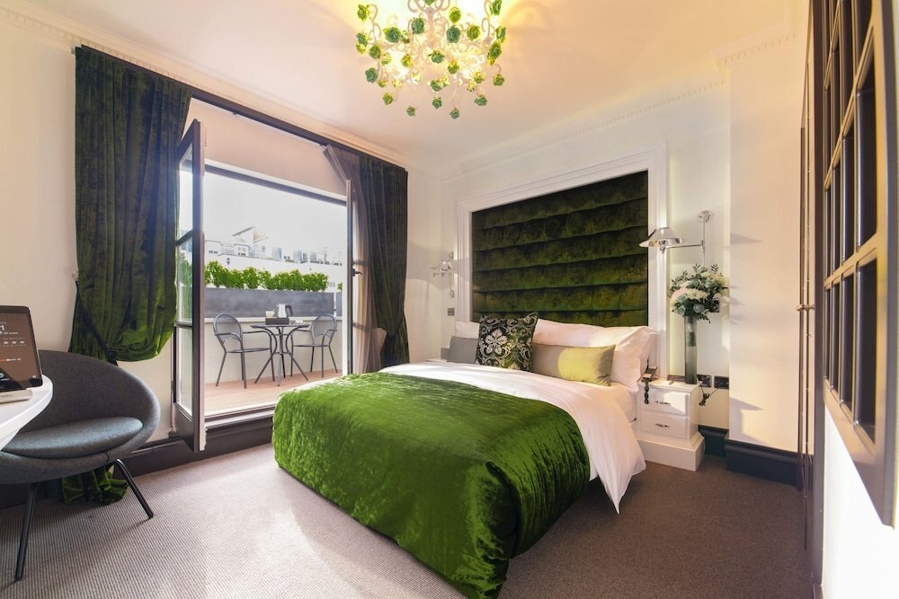 The Exhibitionist Hotel Room Type - Superior Double Room, 1 King Bed, Balcony