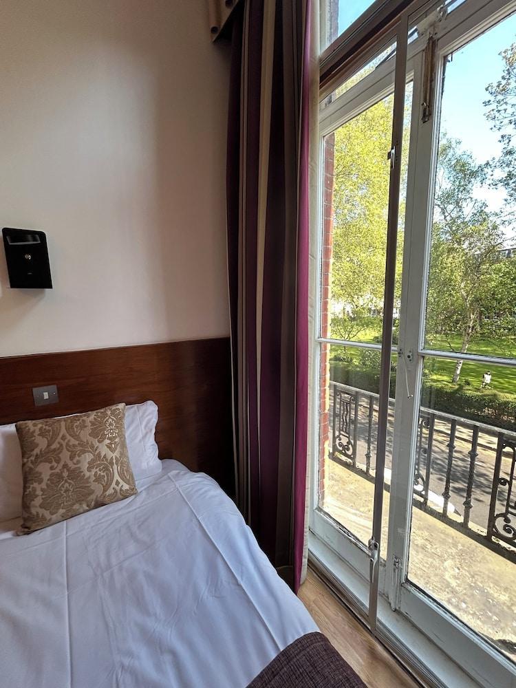 Garden View Hotel Room Type - Standard Double Room
