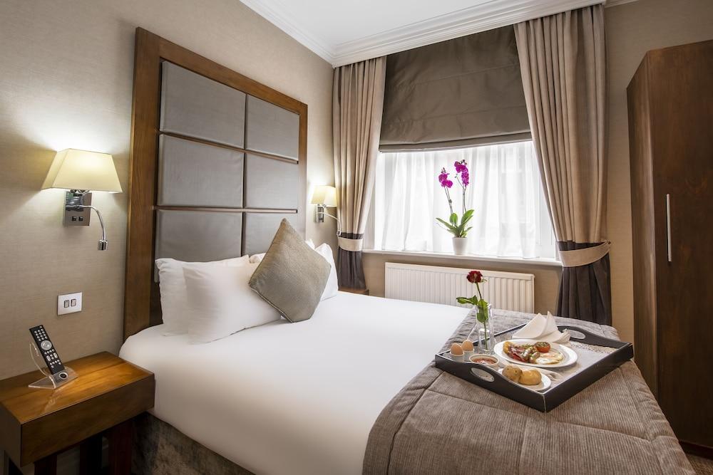 Gem Langham Court Hotel Room Type - Executive Double Room