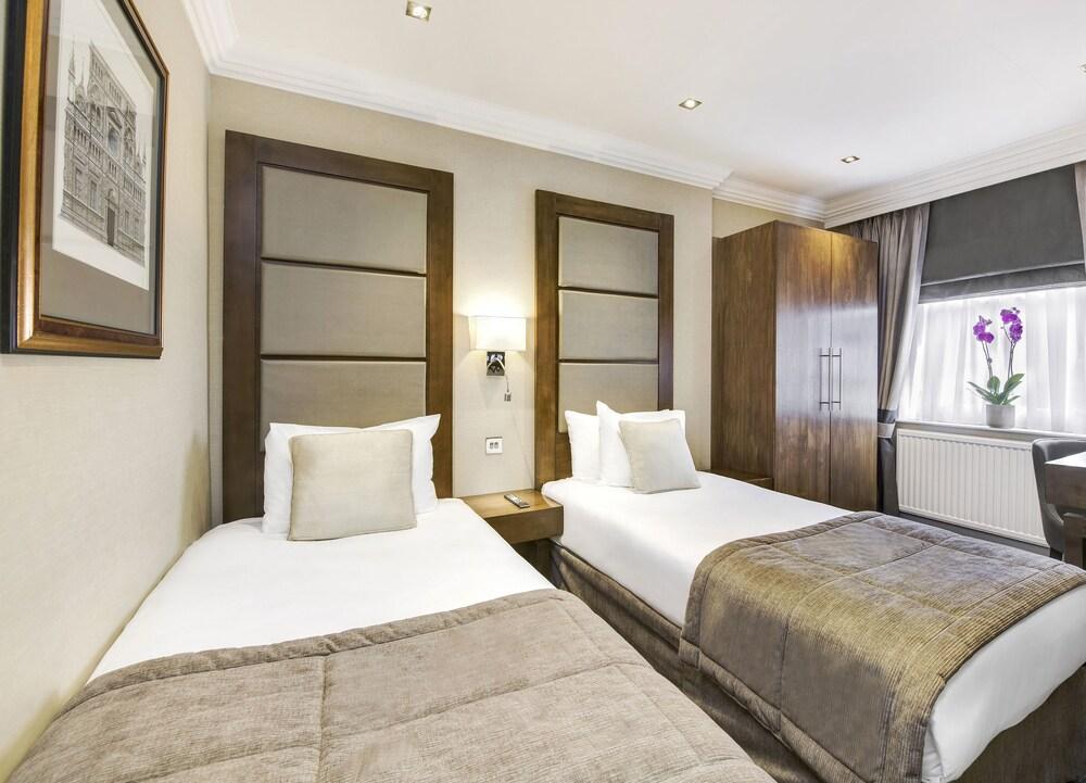 Gem Langham Court Hotel Room Type - Superior Twin Room
