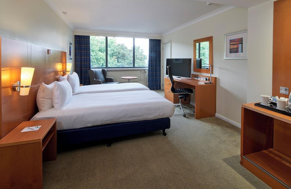 Holiday Inn London-Bloomsbury Hotel - Tap to explore photos