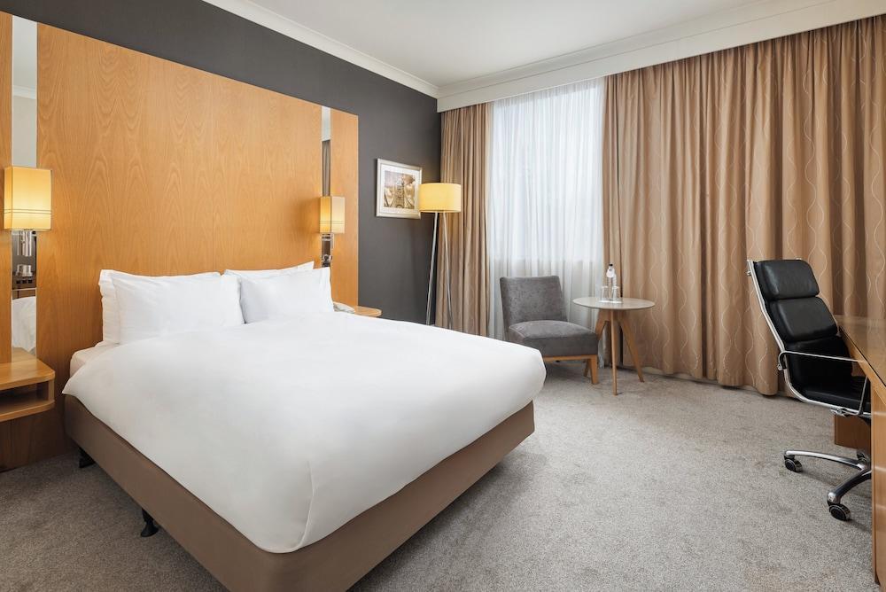 Crowne Plaza London Ealing Room Type - Standard Room