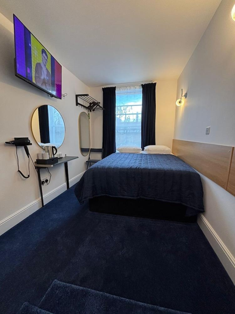 Jubilee Hotel Kensington Room Type - Standard Double Room
