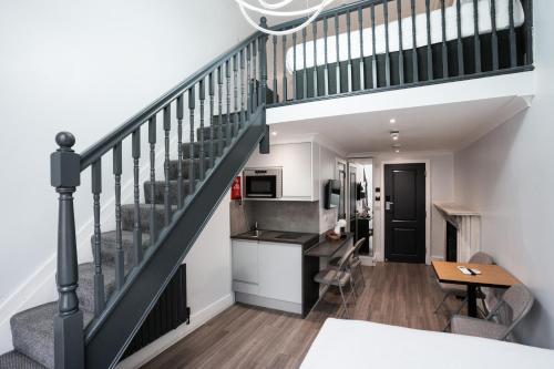 MSK Elite Room Type - Cozy Family Studio - Balcony MSK Elite Room Type - Cozy Family Studio - Balcony