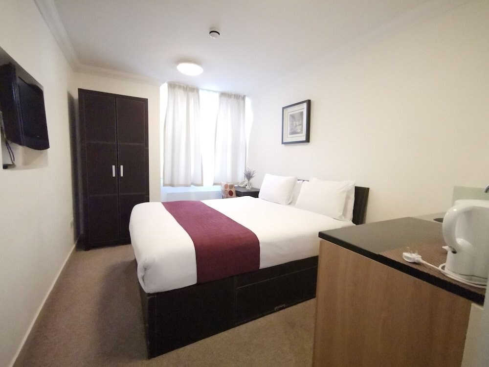 The Royale Chulan Hyde Park Room Type - Economy Double Room (Basement or Ground Floor)
