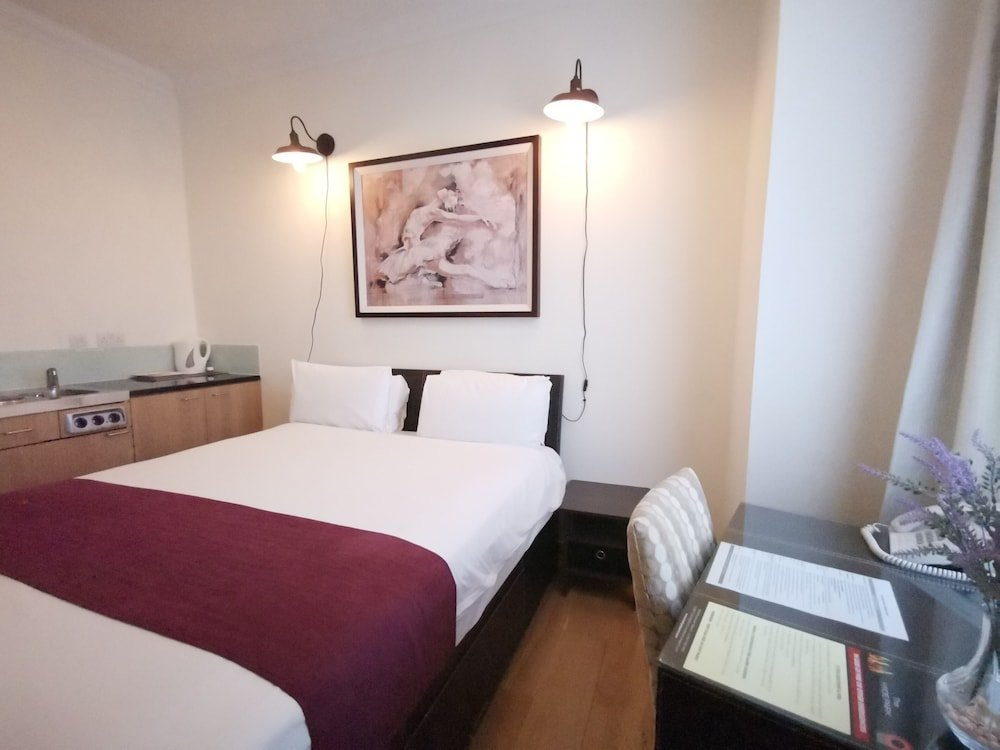 The Royale Chulan Hyde Park Room Type - Standard Double Room