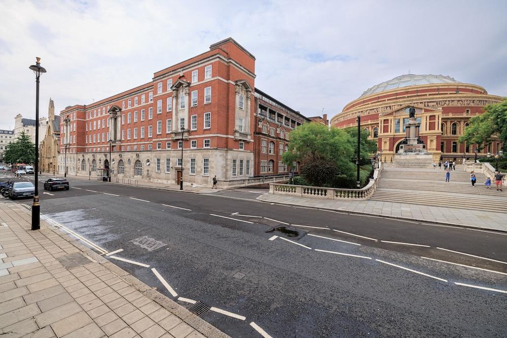 Beit Hall - Campus Accommodation
