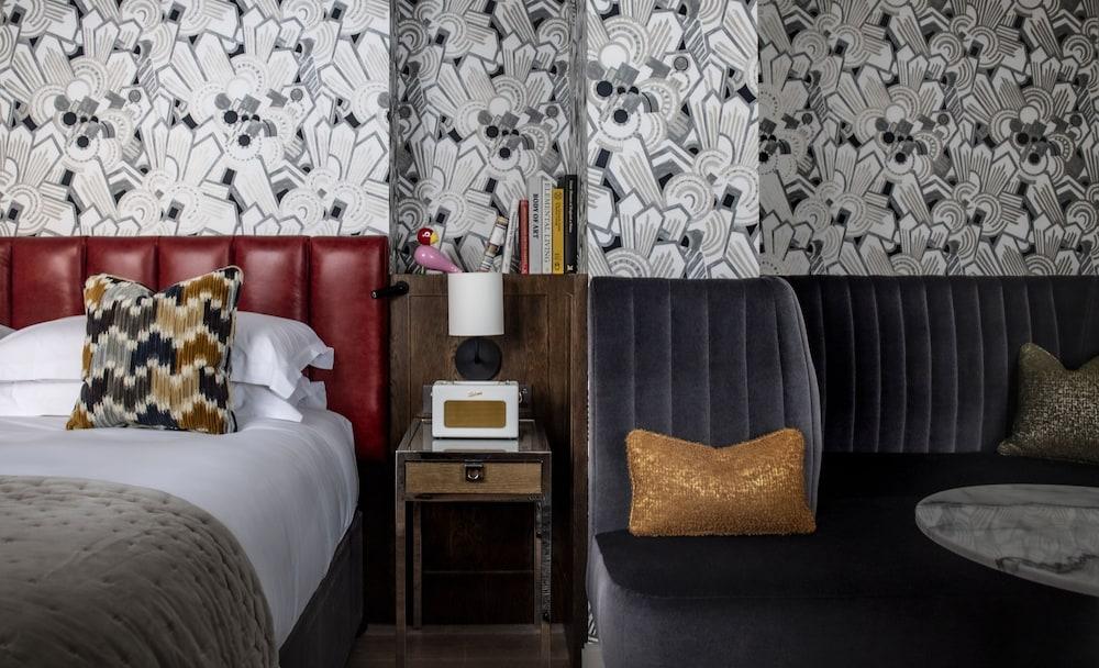 The Marylebone Hotel Room Type - Studio Suite, 1 King Bed