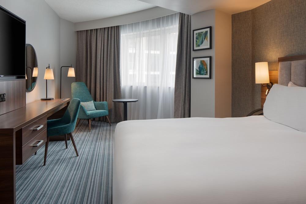 DoubleTree by Hilton Hotel London - Chelsea Room Type - Room, 1 Queen Bed