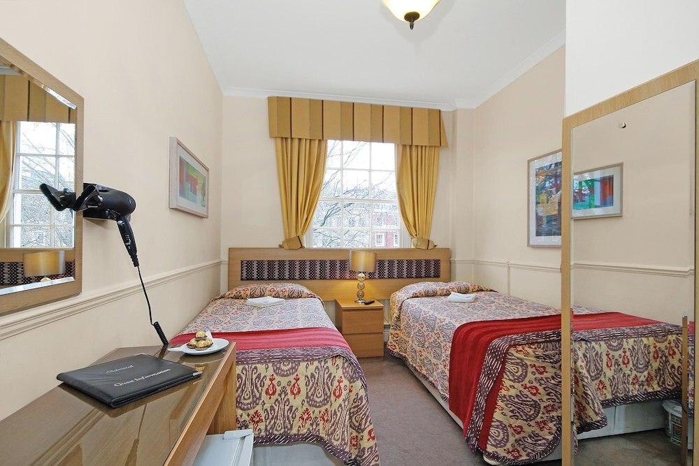 Kingsway Park Hotel at Park Avenue - Tap to explore photos