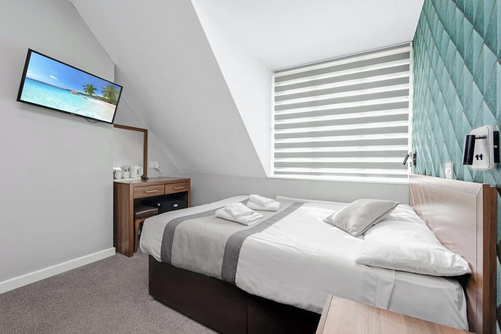 undefined Room Type - Economy Room, 1 Double Bed