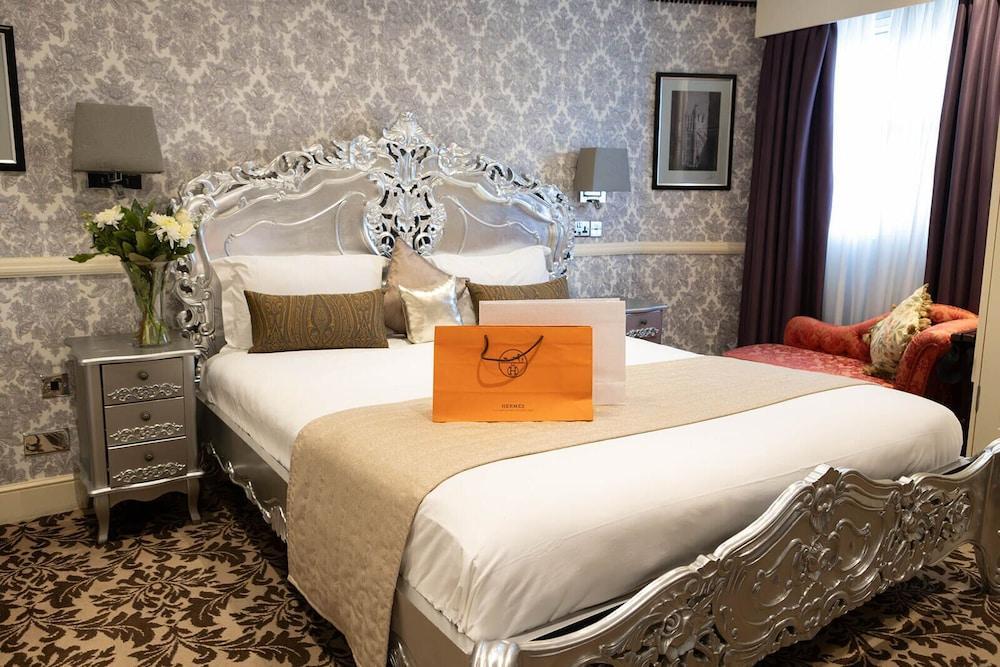 The Leonard Hotel Room Type - Deluxe One Bedroom Suite with Kitchenette The Leonard Hotel Room Type - Deluxe One Bedroom Suite with Kitchenette