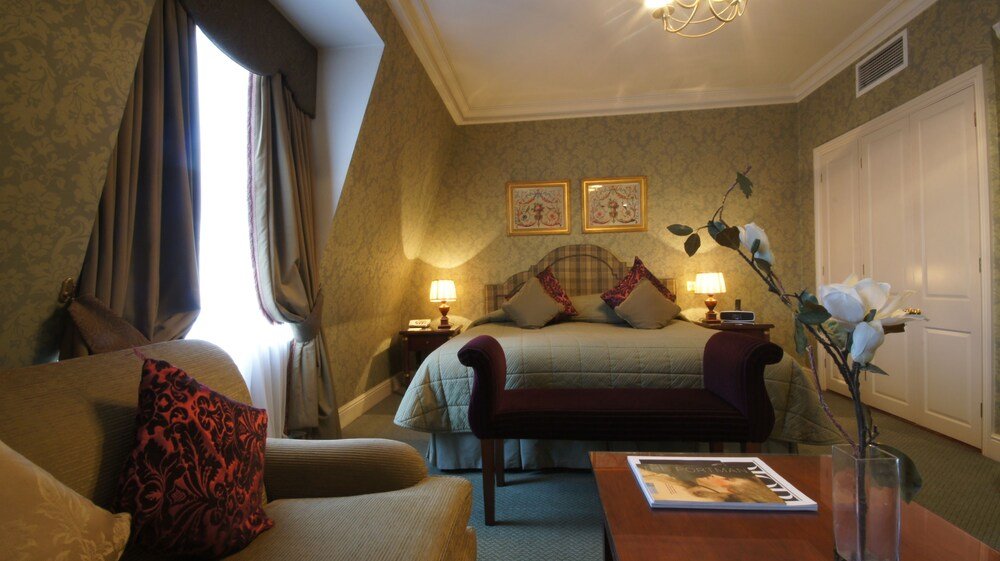 The Leonard Hotel Room Type - Deluxe Double Room The Leonard Hotel Room Type - Deluxe Double Room