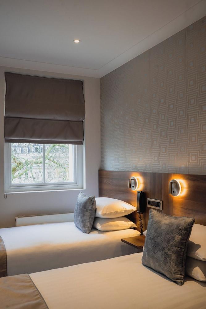 London House Hotel Room Type - Standard Twin bedded room