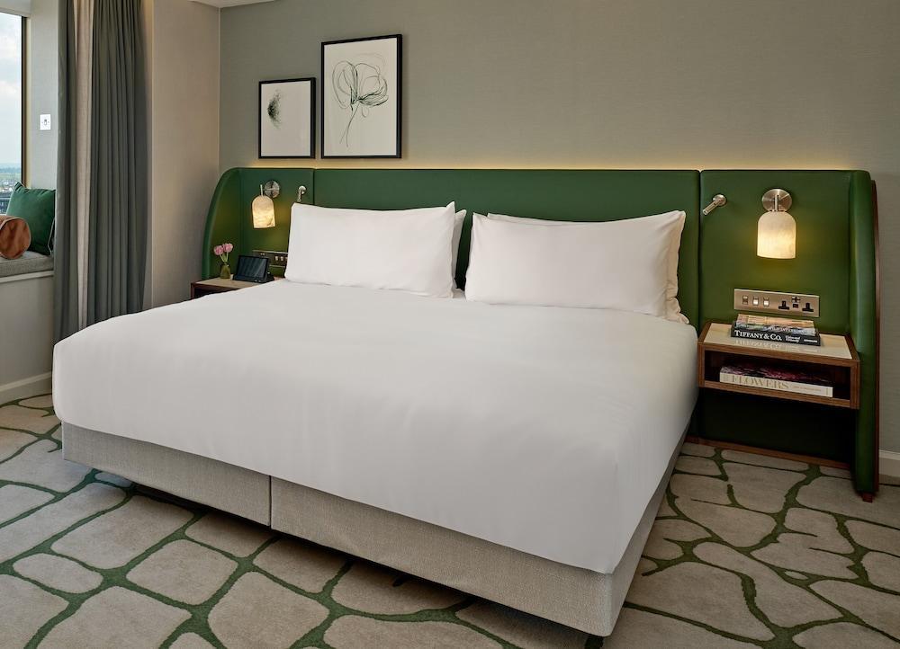 London Hilton on Park Lane Room Type - Room, 1 King Bed