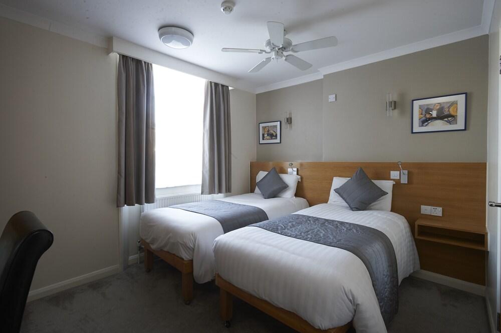 Luna Simone Hotel Room Type - Twin Room