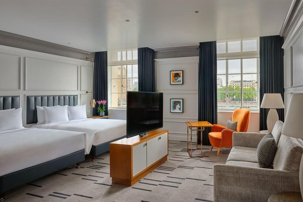 London Marriott Hotel County Hall Room Type - Executive Room, 1 Double Bed