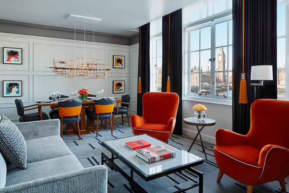 London Marriott Hotel County Hall Room Type - Club Suite, 1 Double Bed (View)