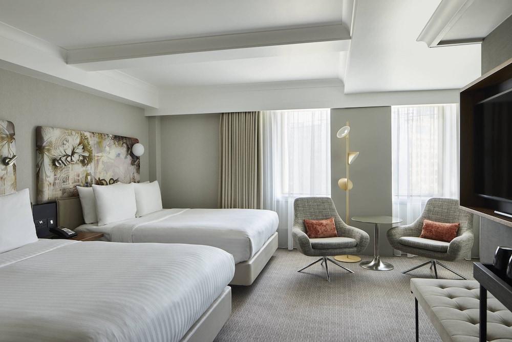 London Marriott Hotel Kensington Room Type - Deluxe Room, 2 Queen Beds