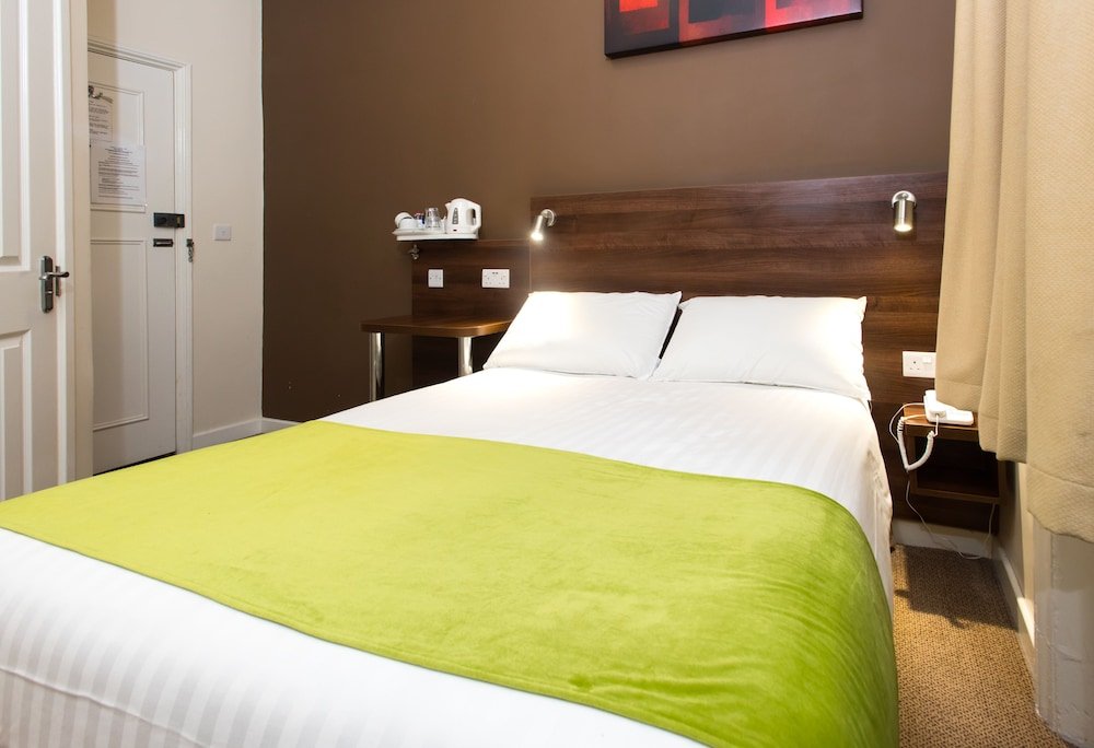 Marble Arch Inn Room Type - Double Room Private Bathroom