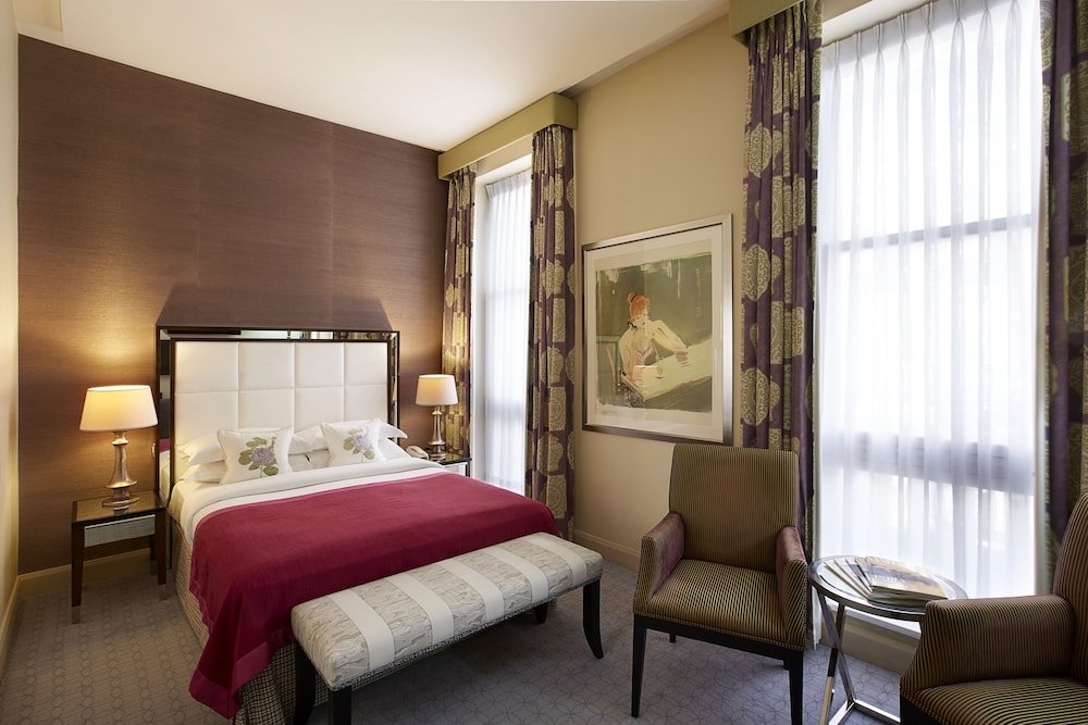 The Mandeville Hotel Room Type - Superior Room, 1 Queen Bed (Plus)