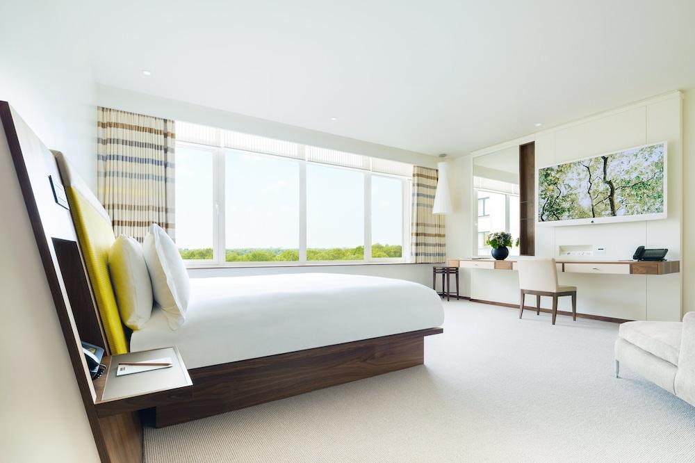 COMO Metropolitan London Room Type - Junior Suite (Park)