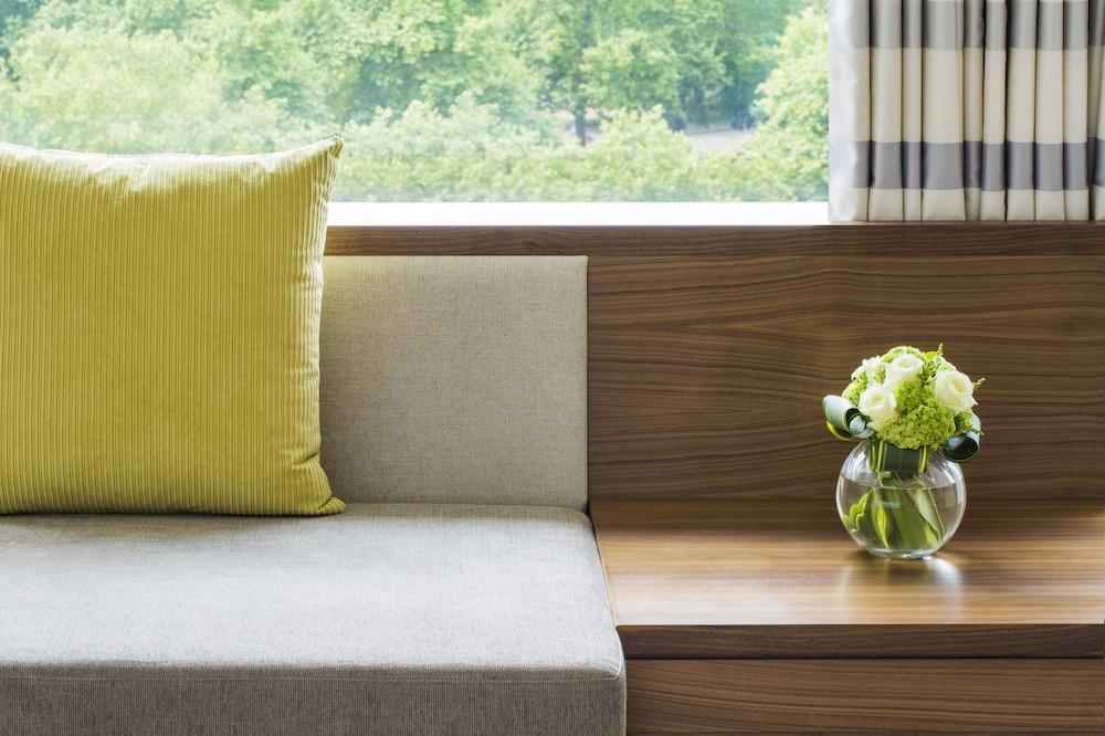 COMO Metropolitan London Room Type - Room (Metropolitan Park)